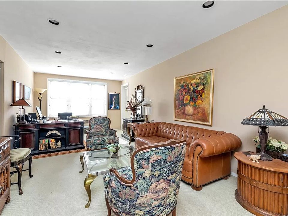 1st image of 2325 Bell Blvd APT 4G