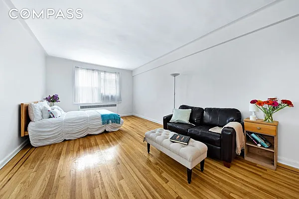 Sold by Compass | media 1
