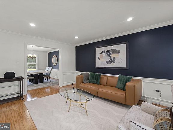4th image of 3713 Birchmere Ct