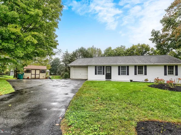 920 Brandywine Way, Mechanicsburg, PA 17050