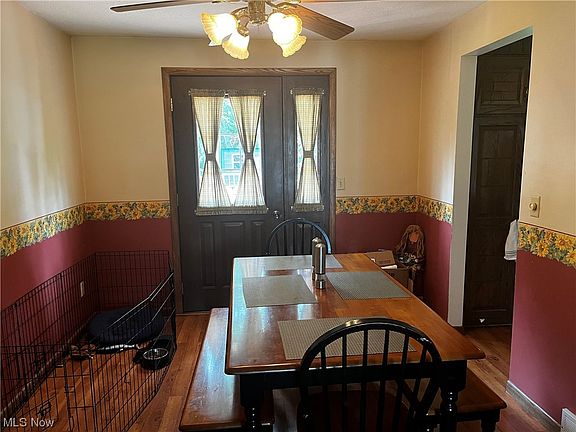5th image of 144 10th St NW