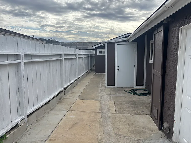 1906 Edith Dr #1 — Photo 18