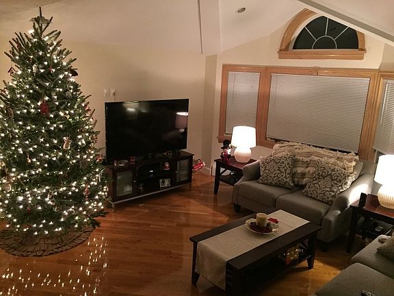 2nd image of 21435 43rd Ave #2