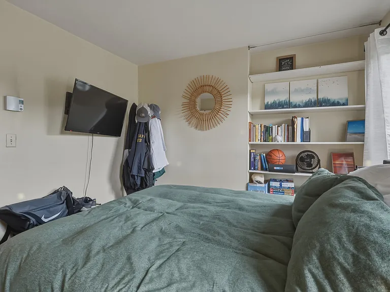 207 W Springfield St #4 — Photo 14