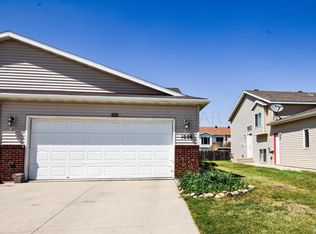 1006 36th Ave S, Moorhead, MN 56560