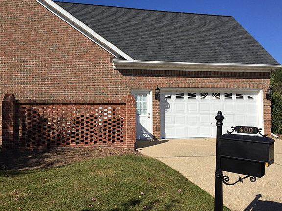 2nd image of 400 Reynolda Pl