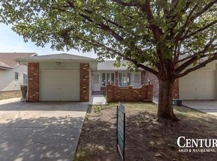 5606 S 38th St, Lincoln, NE 68516