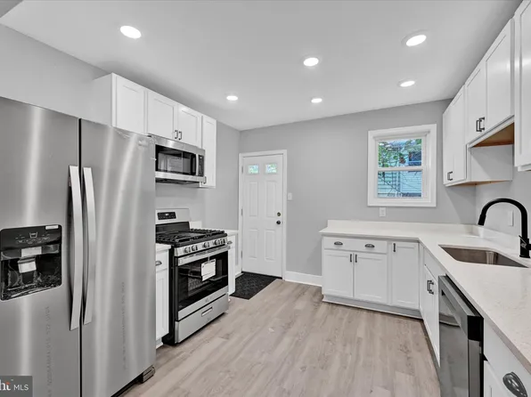 1303 Kuper St, Baltimore, MD 21223