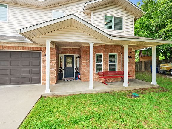 3rd image of 336 Timbercreek Ct