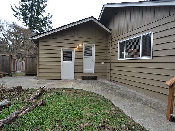3rd image of 12624 Rebecca Dr SW