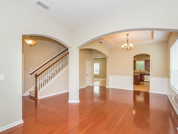 4th image of 162 Candlebark Dr