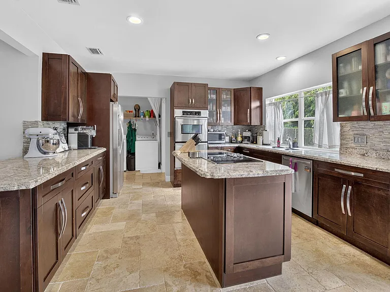 3870 Sabal Lakes Rd — Photo 11