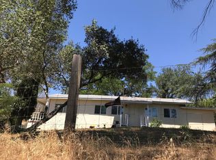 40709 Old Three Rivers Dr, Three Rivers, CA 93271