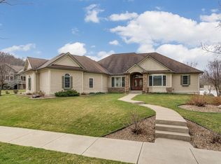 2110 Clearwater Dr, Onalaska, WI 54650