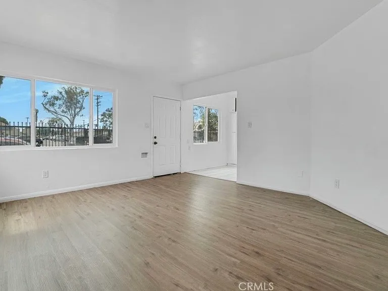 904 S Bullis Rd #D — Photo 8