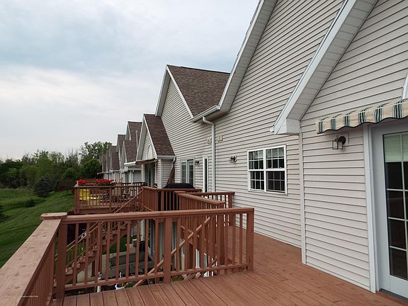 4th image of 704 Pine Meadow Ln