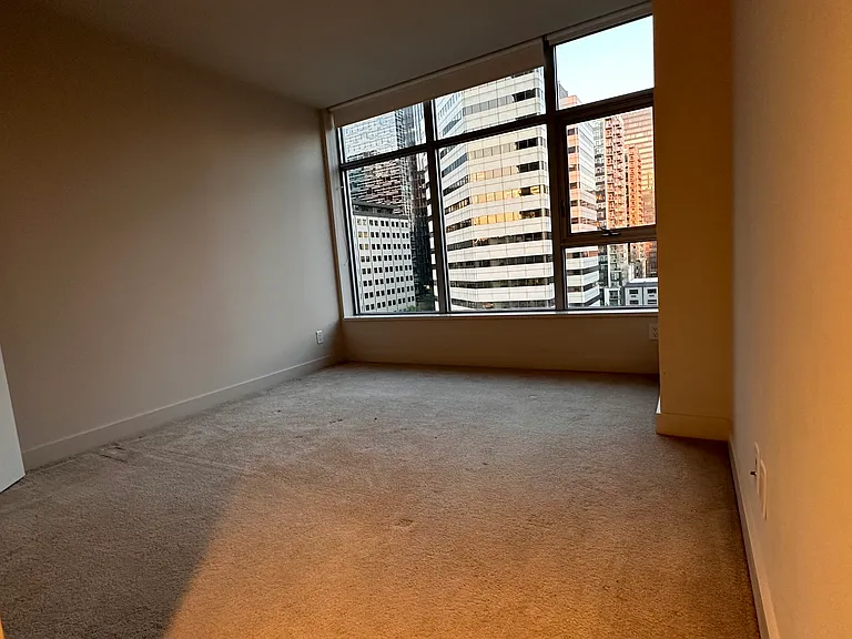 588 Bell St #809S — Photo 9