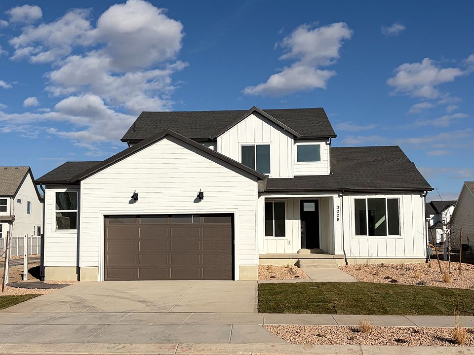 1st image of 3008 N Kingbird Dr Suite 618