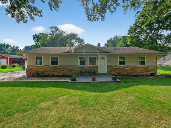 56303 Chapel Ln, South Bend, IN 46619
