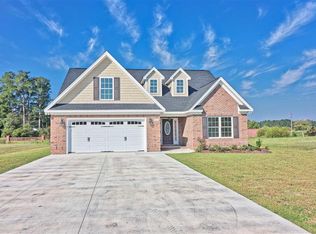 112 Old English Rd, Galivants Ferry, SC 29544