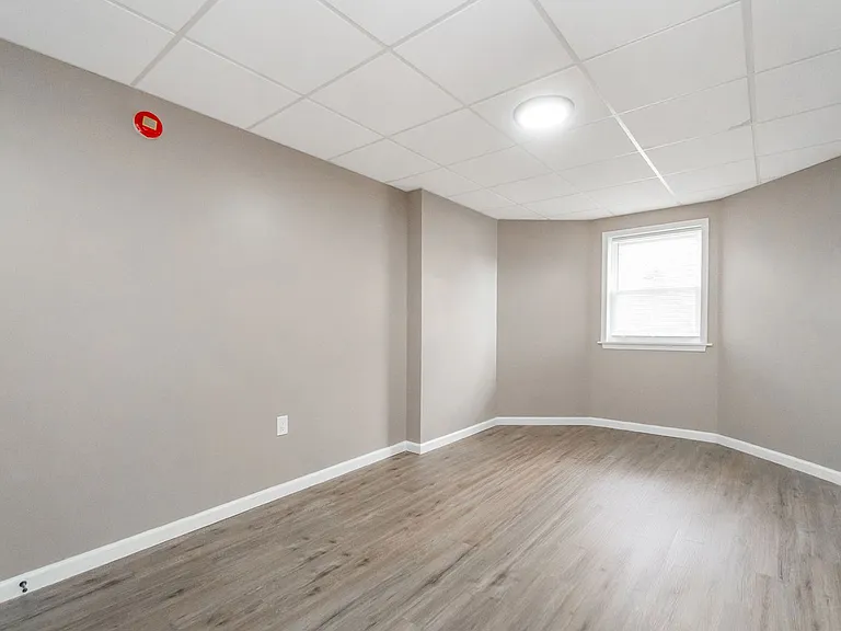 2269 Pennsylvania Ave — Photo 54