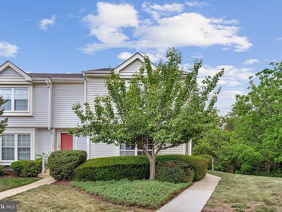 3rd image of 21676 Calamary Cir