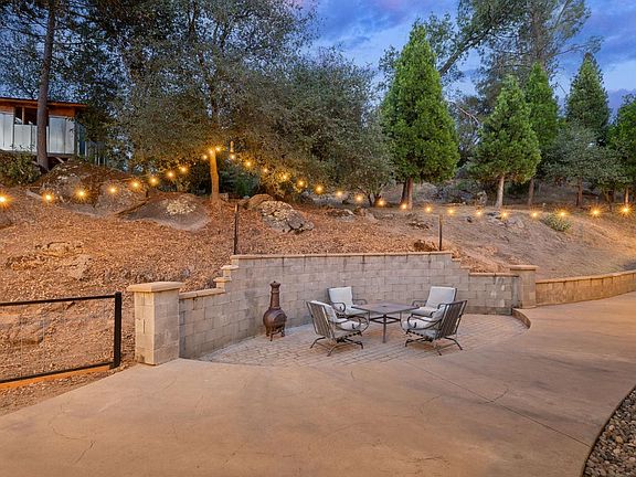 3rd image of 36919 Deer Path Cir