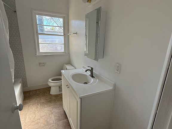 5th image of 5132 Topanga Canyon Blvd #5134