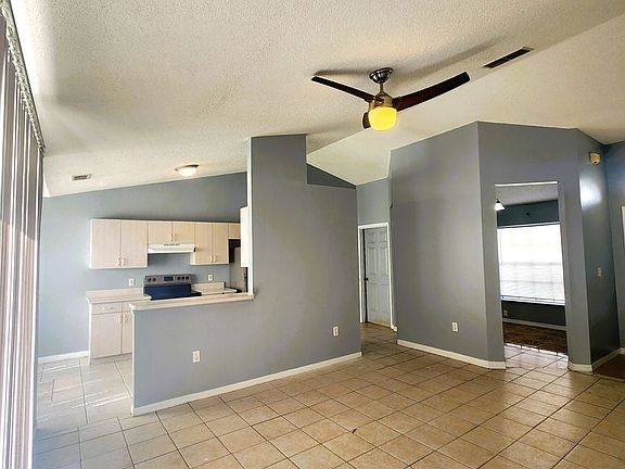 4th image of 235 Dalton Dr