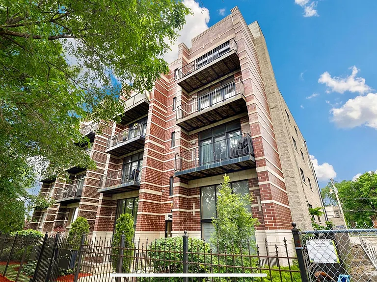 3921 S Indiana Ave #4N — Photo 23