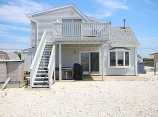 27 W Mullica Rd, Little Egg Harbor, NJ 08087