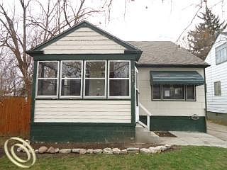 1st image of 9386 Sussex St