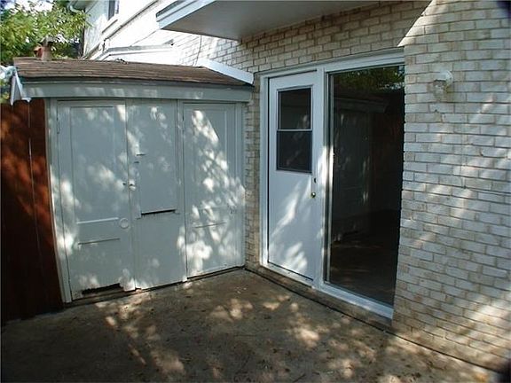 5th image of 5802 Belmoor Dr