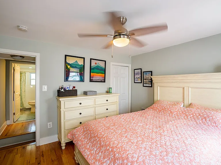 2531 E Gordon St — Photo 8