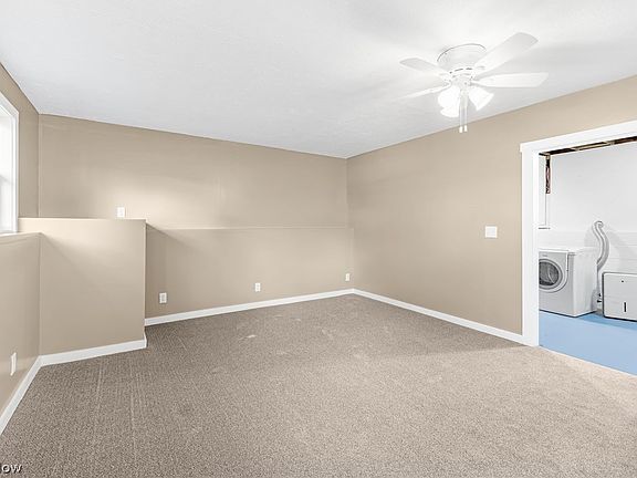 5th image of 8995 Spring Dr