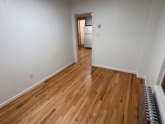 5th image of 62 Forestville Ave #1