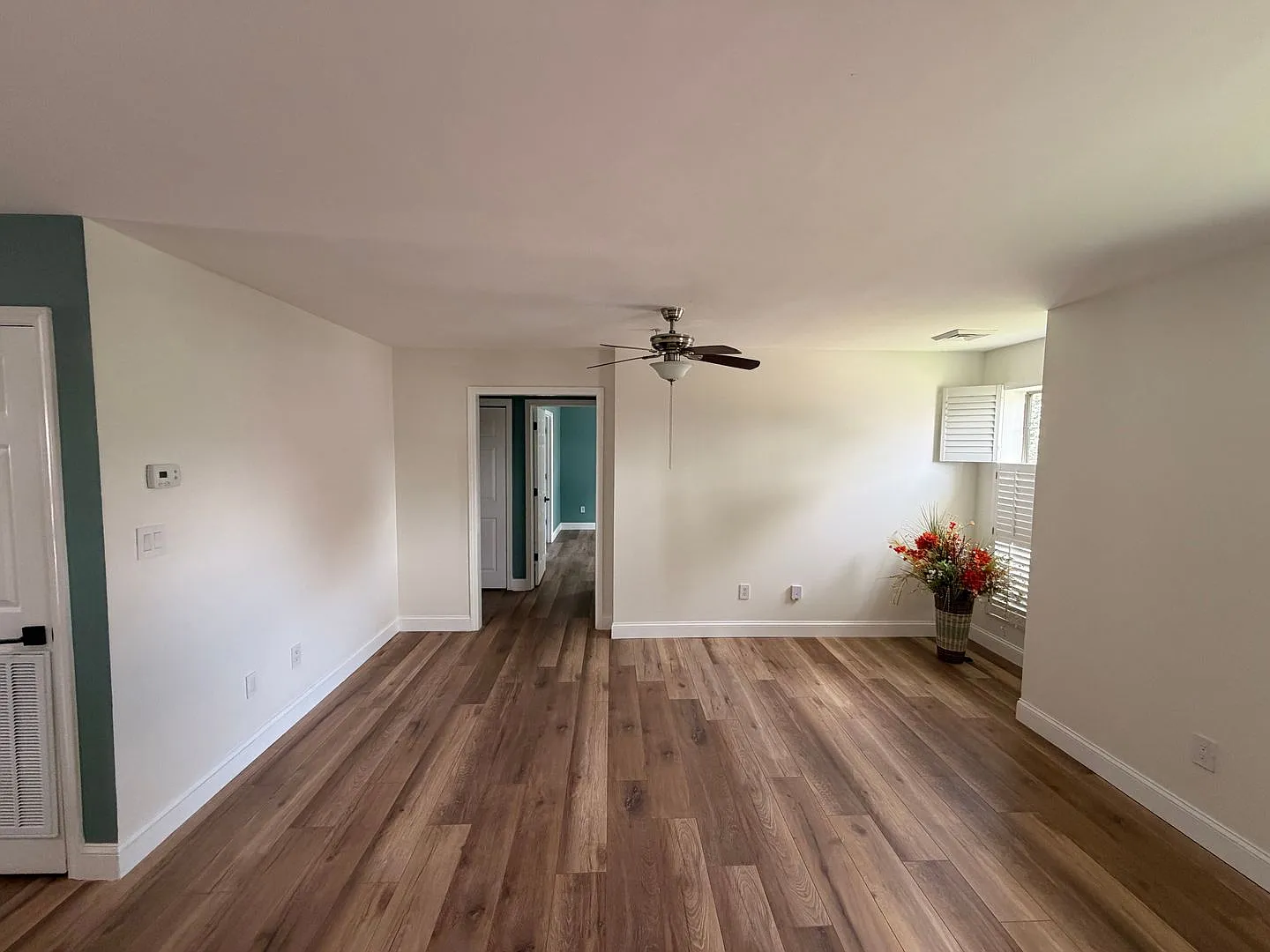 Renovated Premium 3 Bed Condo — Photo 4