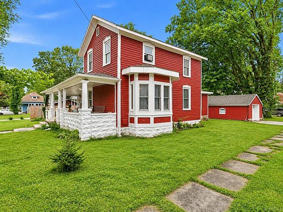 5th image of 207 Cherry St