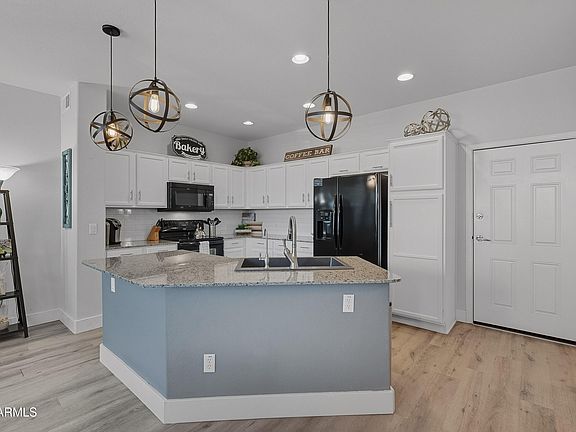 4th image of 123 N WASHINGTON Street #26
