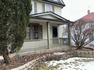 22 W Franklin Ave, Naperville, IL 60540