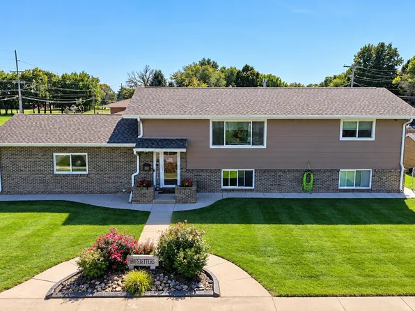 1502 W William Ave, North Platte, NE 69101