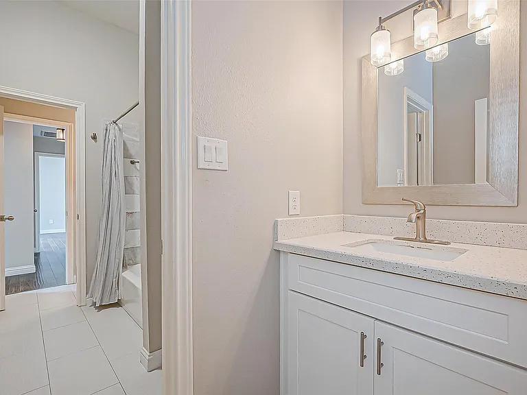 5410 Portage Rock Ln — Photo 30