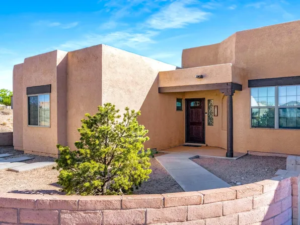 200 Aldaba Cir NE, Rio Rancho, NM 87124