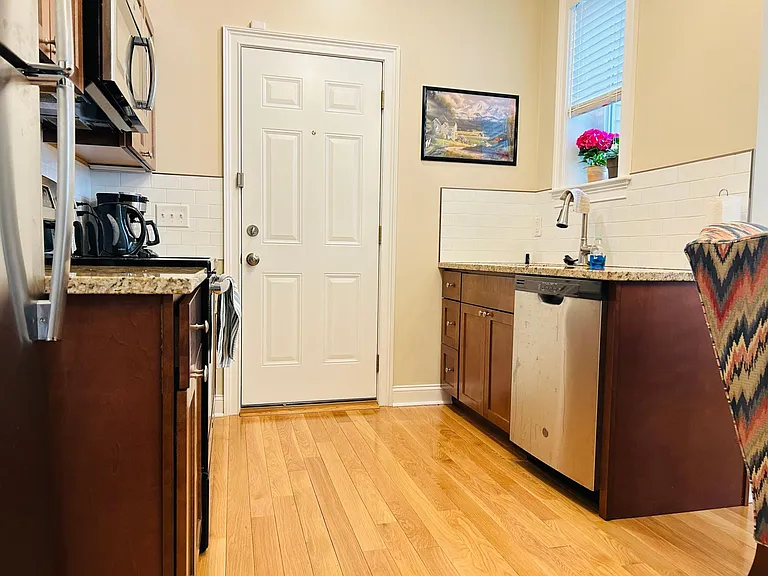 377 Angell St #1 — Photo 8