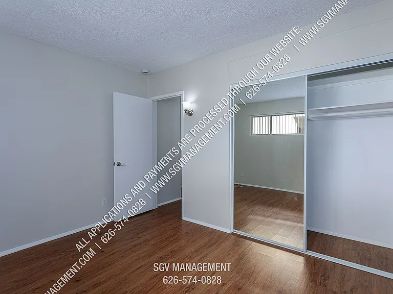 liv209 — Photo 36