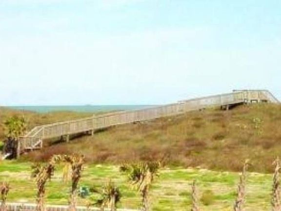 2nd image of 879 Ocean Side