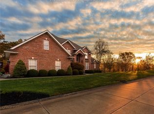 446 Olde Orchard Dr, Hurricane, WV 25526