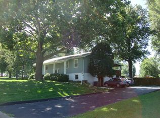 2714 E Pythian St, Springfield, MO 65802