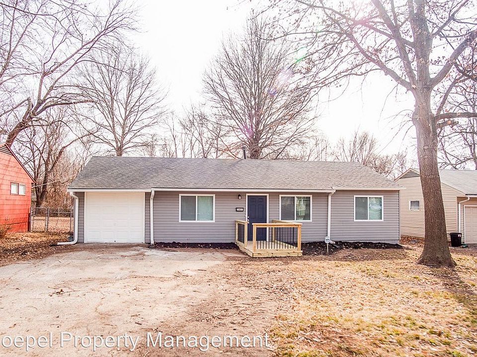 1st image of 7407 E 107th St