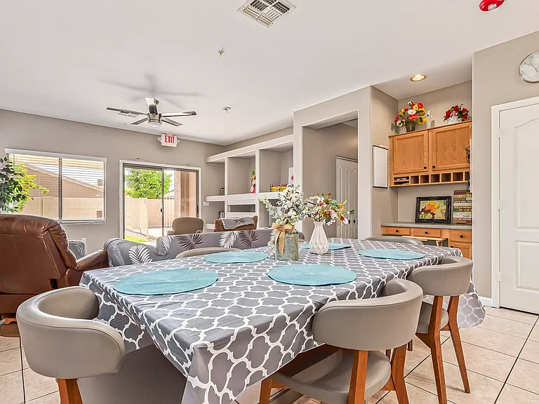 W Country Gables Dr — Photo 8